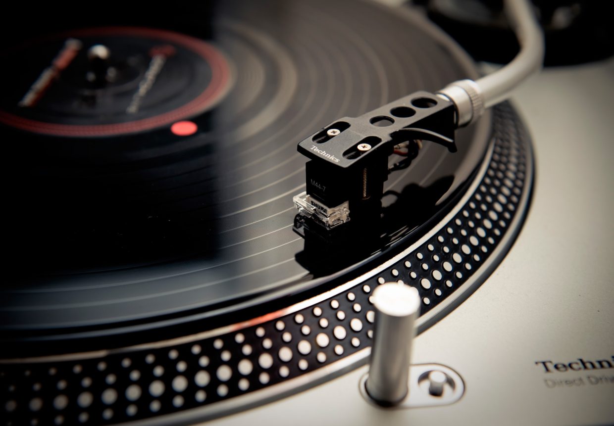 How to choose the right record player
